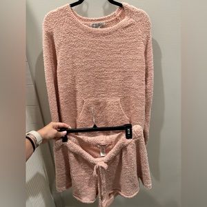 Barefoot dreams matching set.